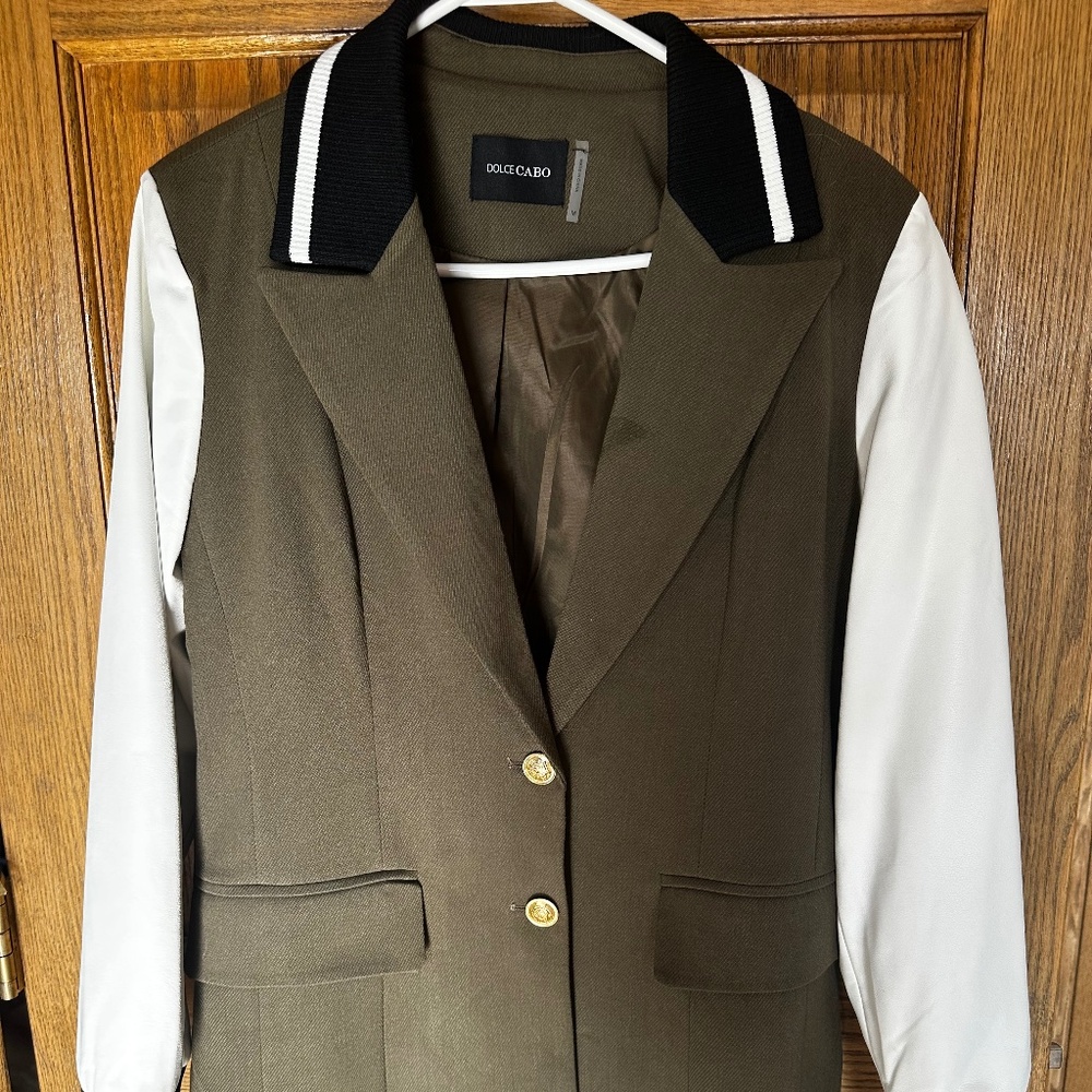 Dolce Cabo Blazer